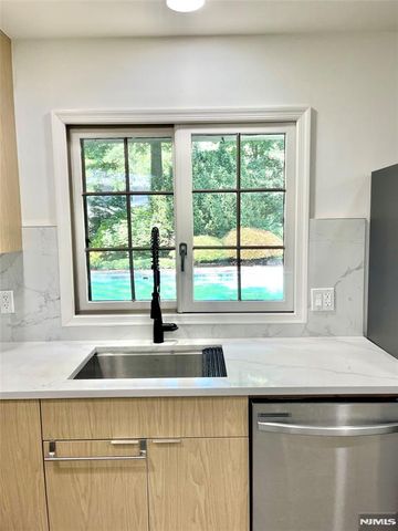149 W Clinton Avenue, Tenafly, NJ 07670