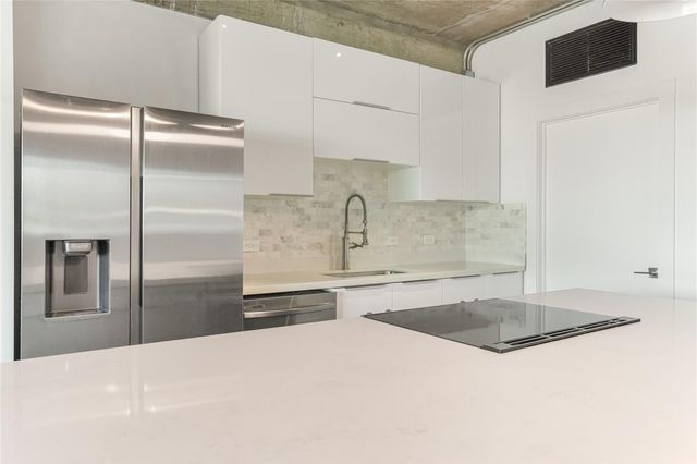 2000 Bagby Street 2401, Houston, TX 77002