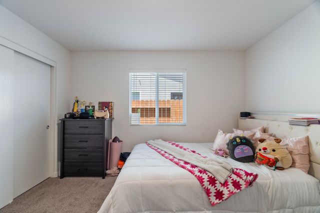702 Dean Ct, Merced, CA 95341