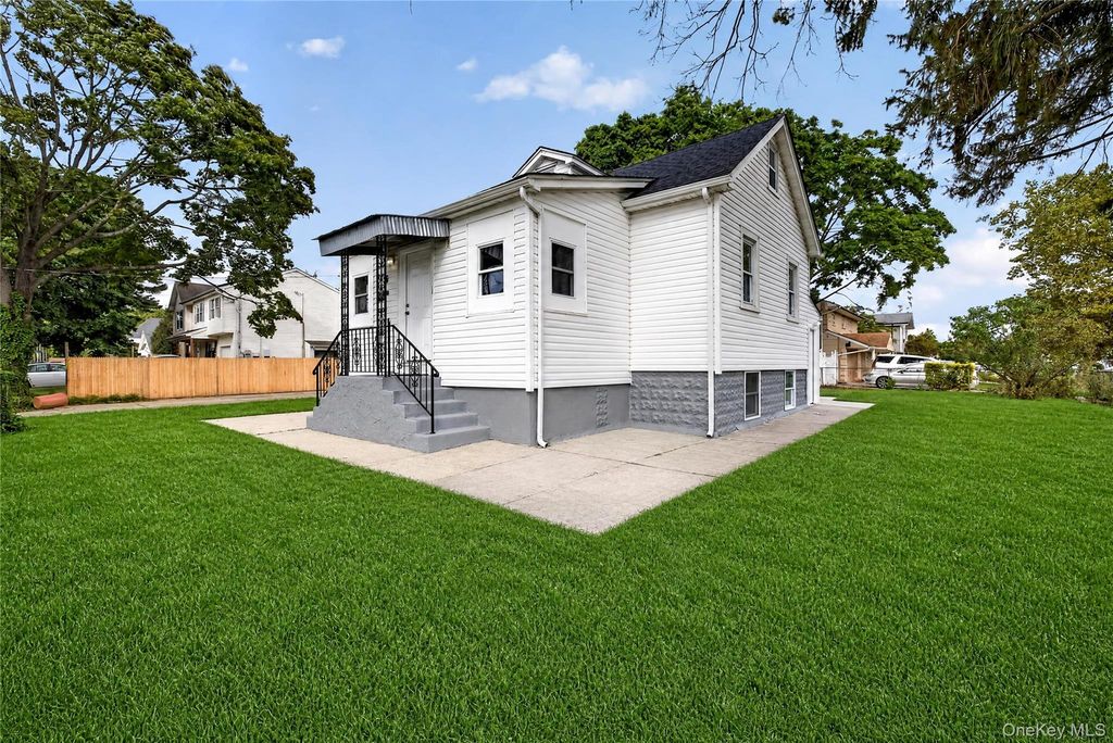 75 Apricot Street, Central Islip, NY 11722 — photo 2
