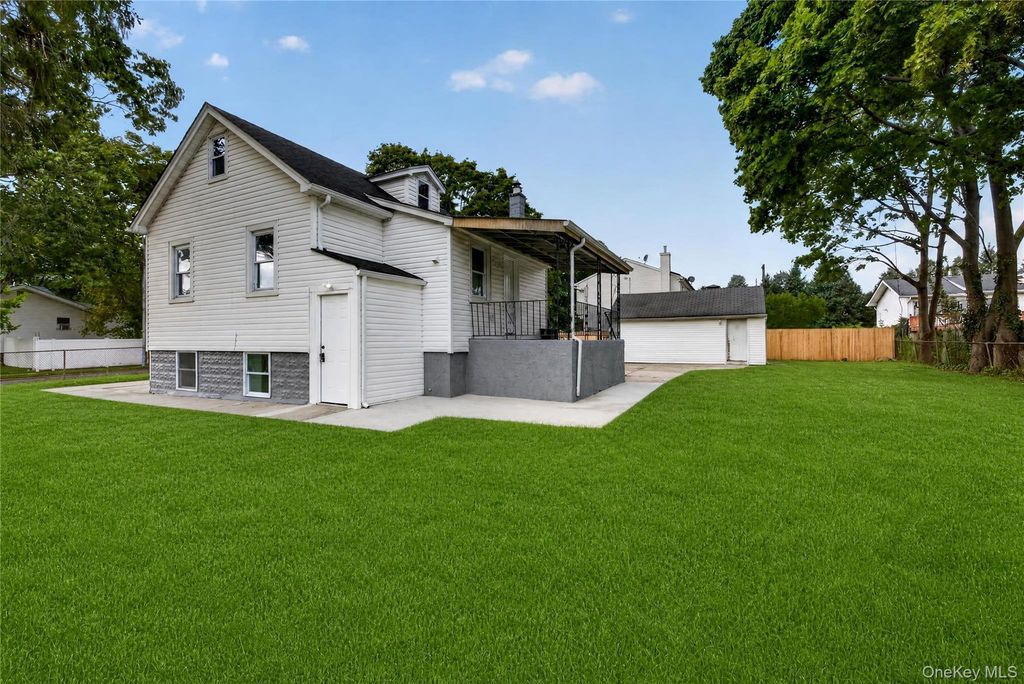 75 Apricot Street, Central Islip, NY 11722 — photo 3