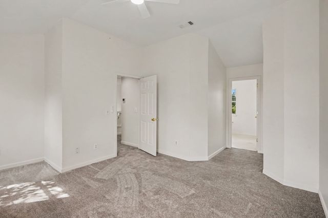 6721 Autumnwood Dr, Nashville, TN 37221