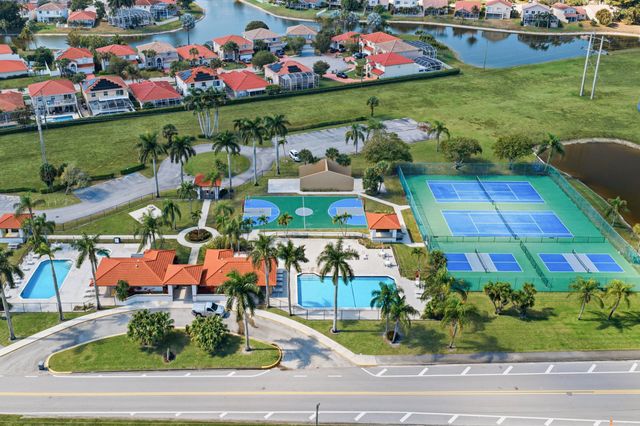 18234 Blue Lake Way, Boca Raton, FL 33498