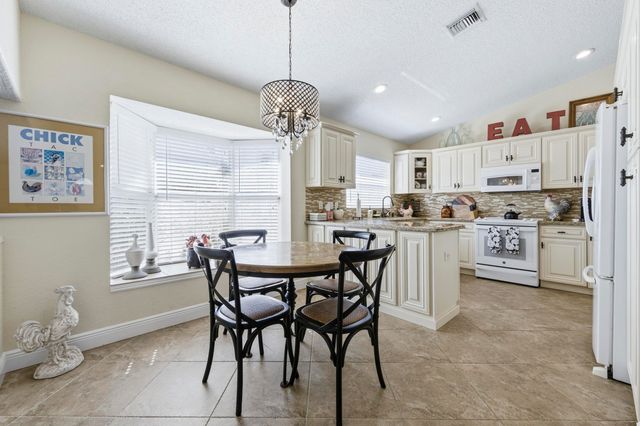 18234 Blue Lake Way, Boca Raton, FL 33498