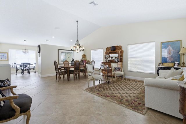 18234 Blue Lake Way, Boca Raton, FL 33498