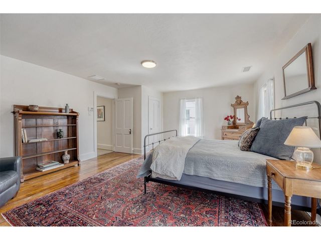 920 Olive St, Denver, CO 80220