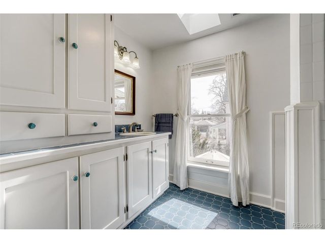 920 Olive St, Denver, CO 80220