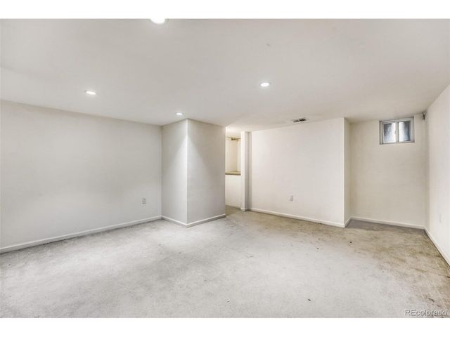 920 Olive St, Denver, CO 80220