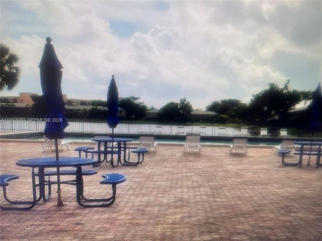 730 NW 106th Ter 730, Pembroke Pines, FL 33026