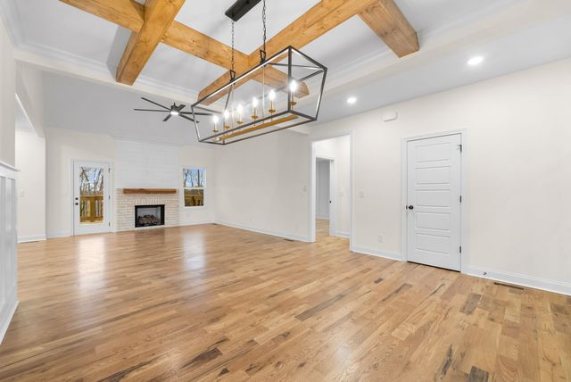 1800 Gholson Rd, Clarksville, TN 37043