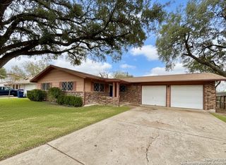 4234 Hall Park, San Antonio, TX 78218