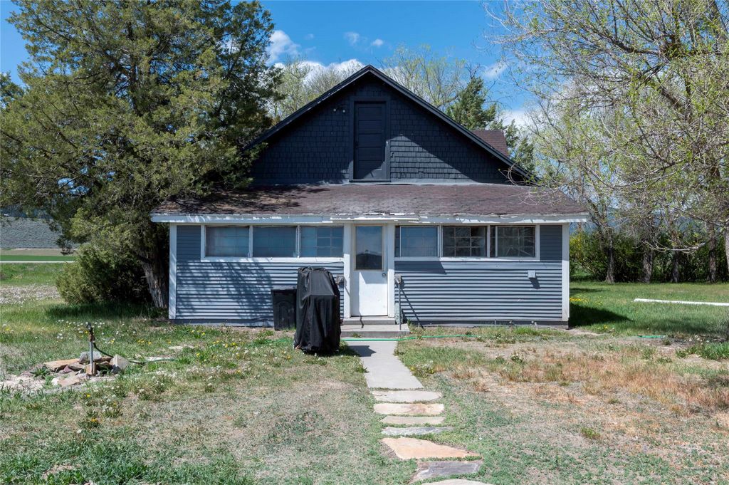 Image 18 of property listing at 4 Ratcliff Road, Hot Springs, MT 59845