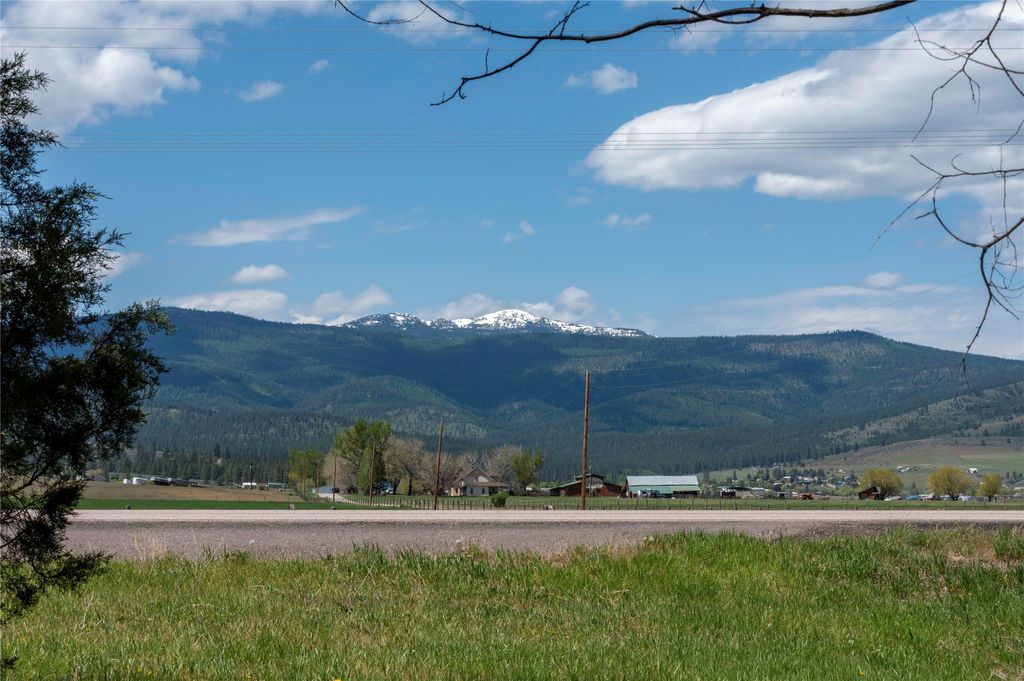 Image 9 of property listing at 4 Ratcliff Road, Hot Springs, MT 59845