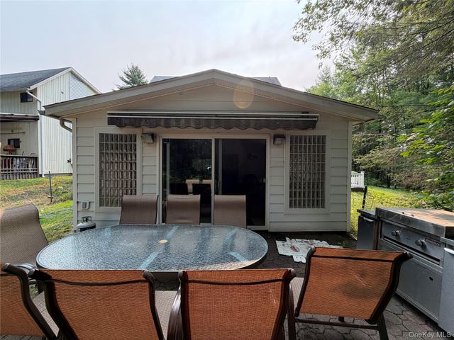7 Elizabeth Way, Kiamesha Lake, NY 12751