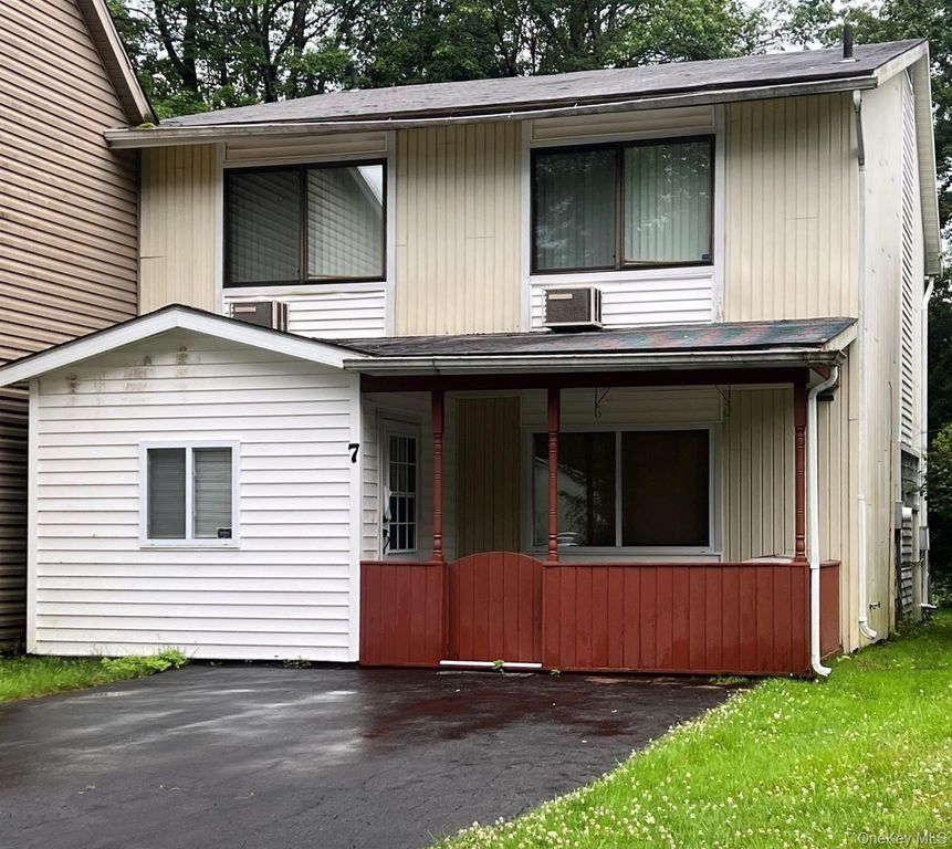 7 Elizabeth Way, Kiamesha Lake, NY 12751