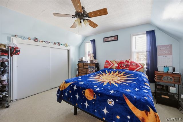2733 Woodlawn Avenue, Niagara Falls, NY 14301
