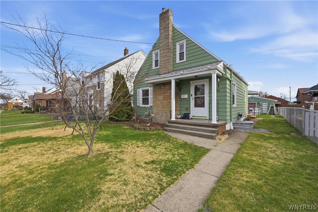 2733 Woodlawn Avenue, Niagara Falls, NY 14301