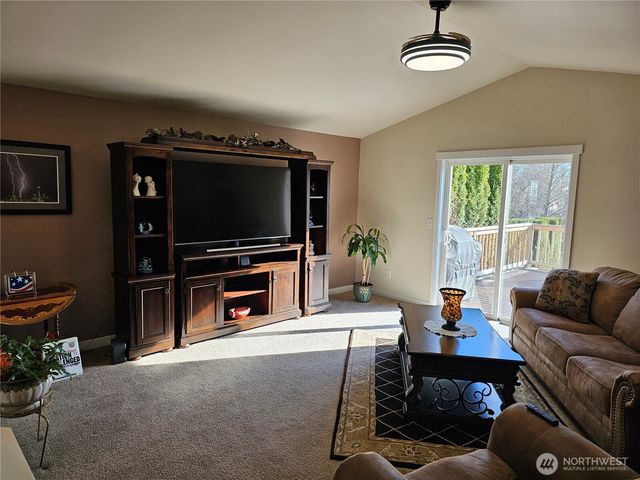 7218 39th Place NE, Marysville, WA 98270