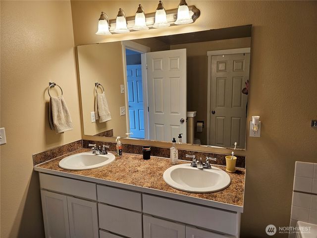 7218 39th Place NE, Marysville, WA 98270