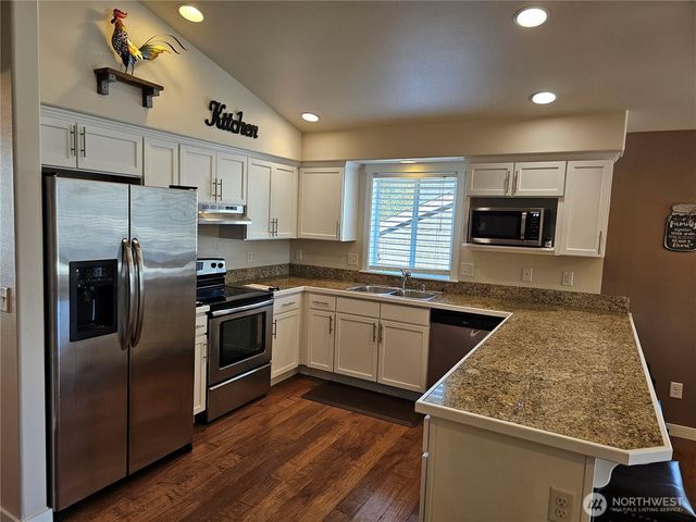 7218 39th Place NE, Marysville, WA 98270