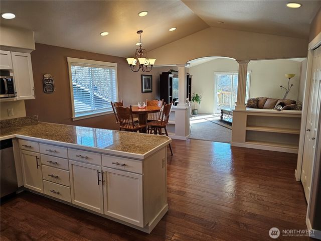 7218 39th Place NE, Marysville, WA 98270