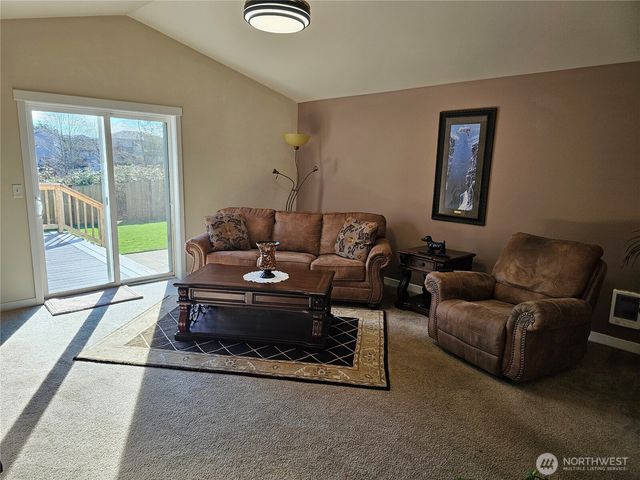 7218 39th Place NE, Marysville, WA 98270