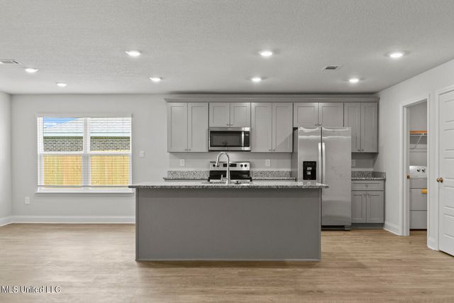 10191 Woodbury Drive, Gulfport, MS 39503