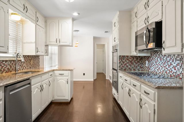 2003 Botts Drive, Arlington, TX 76012