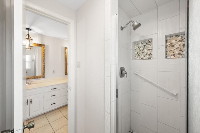 2003 Botts Drive, Arlington, TX 76012