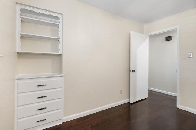 2003 Botts Drive, Arlington, TX 76012