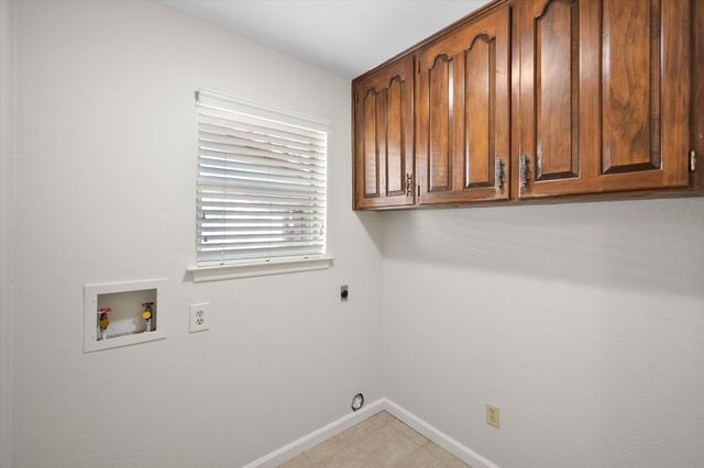 2003 Botts Drive, Arlington, TX 76012