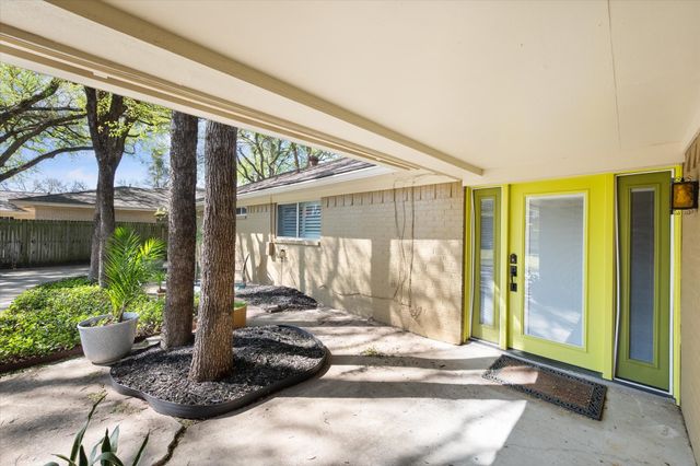 2003 Botts Drive, Arlington, TX 76012