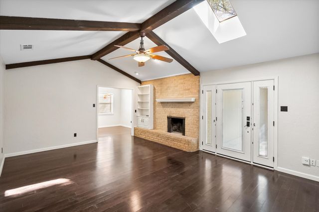 2003 Botts Drive, Arlington, TX 76012