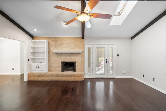 2003 Botts Drive, Arlington, TX 76012