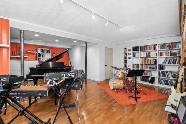 343 School St, Belmont, MA 02478