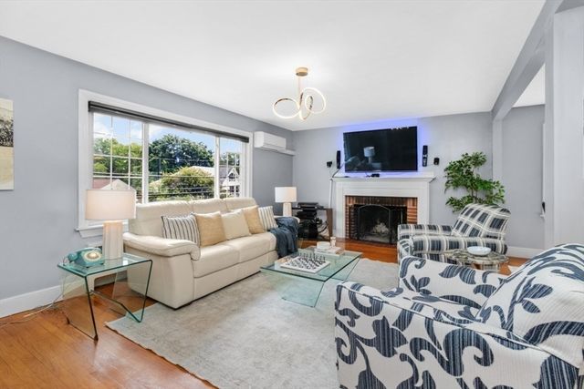 343 School St, Belmont, MA 02478