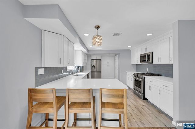 30 Campbell Street, Waldwick, NJ 07463