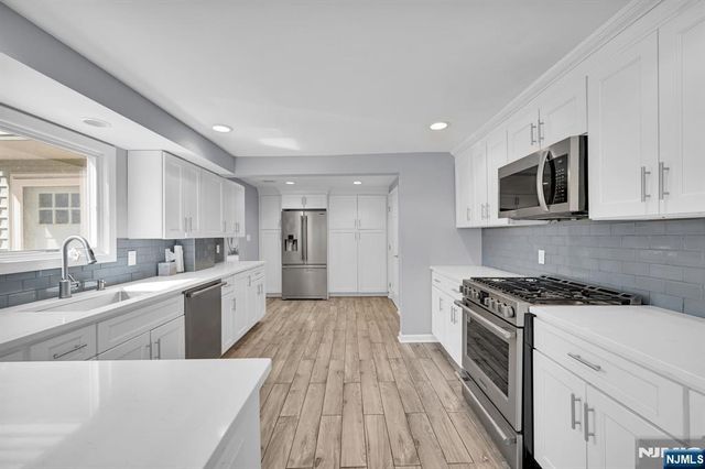 30 Campbell Street, Waldwick, NJ 07463
