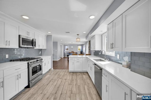 30 Campbell Street, Waldwick, NJ 07463