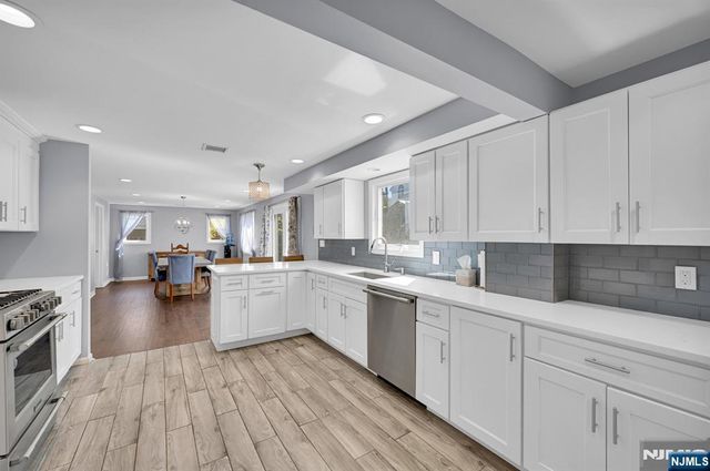 30 Campbell Street, Waldwick, NJ 07463