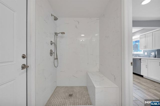 30 Campbell Street, Waldwick, NJ 07463