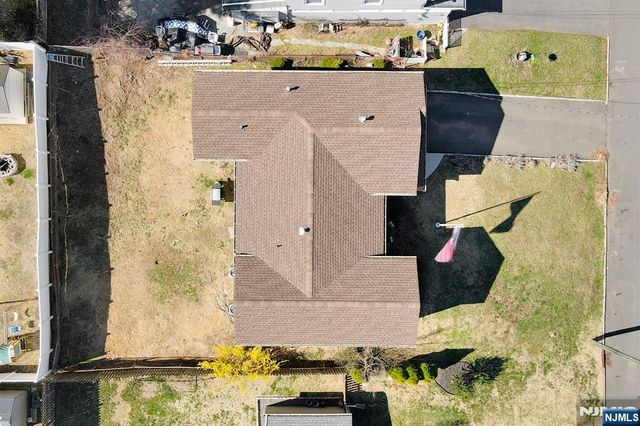 30 Campbell Street, Waldwick, NJ 07463