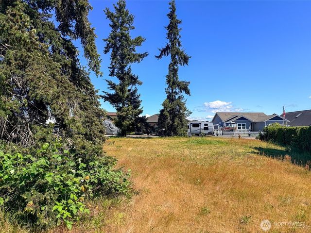 271 N Beach Drive, Port Ludlow, WA 98365