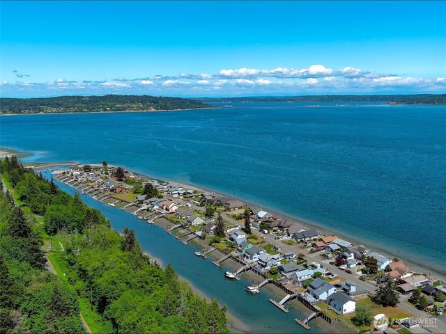 271 N Beach Drive, Port Ludlow, WA 98365