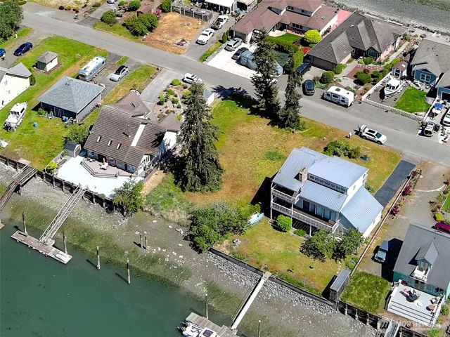 271 N Beach Drive, Port Ludlow, WA 98365