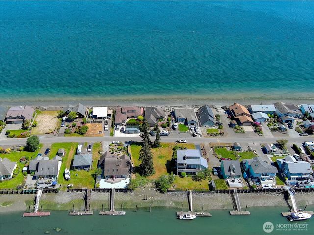 271 N Beach Drive, Port Ludlow, WA 98365