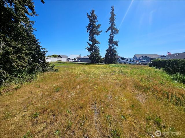 271 N Beach Drive, Port Ludlow, WA 98365