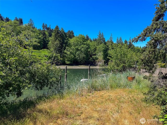 271 N Beach Drive, Port Ludlow, WA 98365