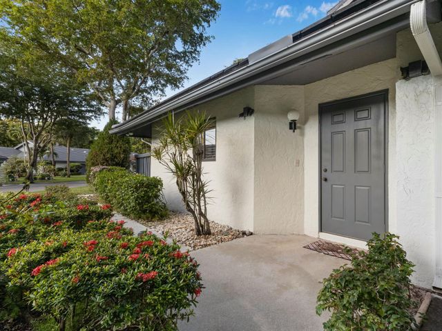 10088 Laurelwood Place, Boynton Beach, FL 33437