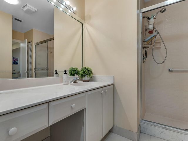 10088 Laurelwood Place, Boynton Beach, FL 33437